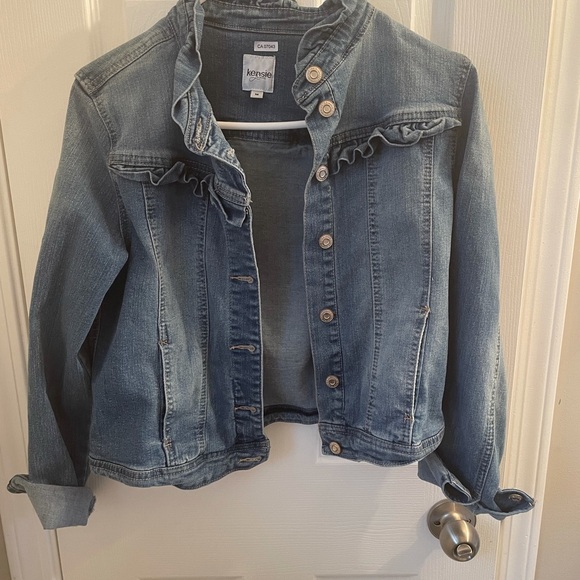 Jean jacket - Picture 1 of 2